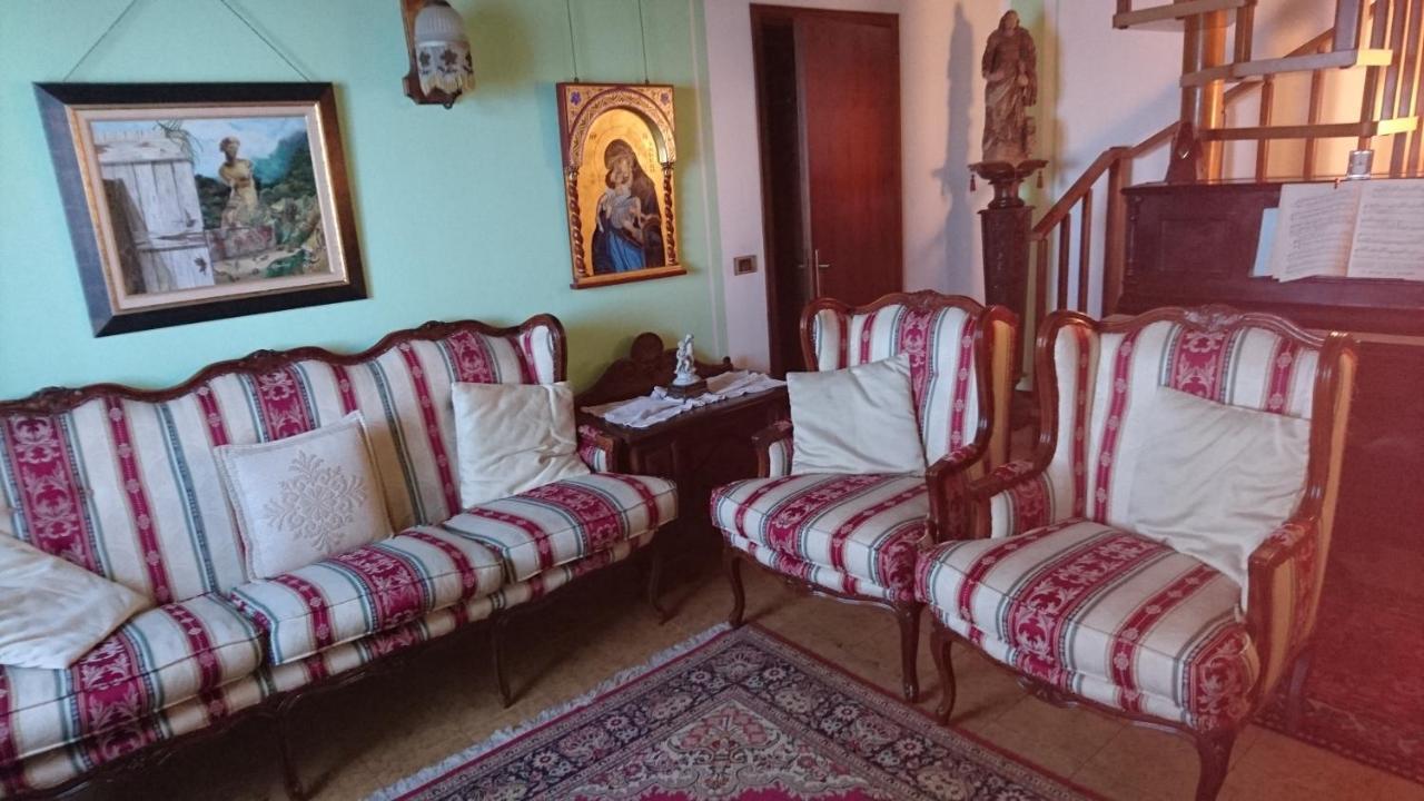 B&B Da Paolo Con Vista Lago Di Garda Сан-Дзено-ді-Монтанья Екстер'єр фото