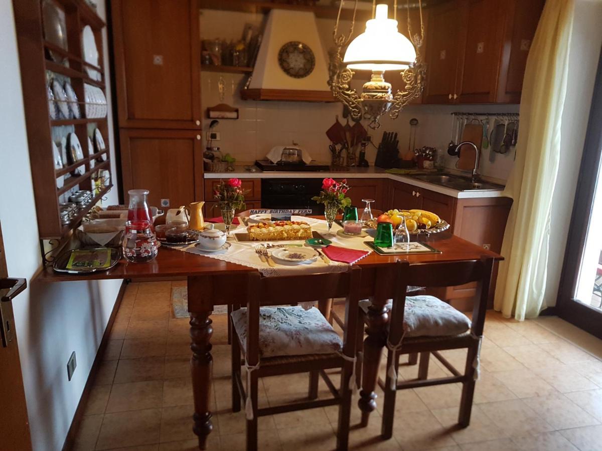 B&B Da Paolo Con Vista Lago Di Garda Сан-Дзено-ді-Монтанья Екстер'єр фото