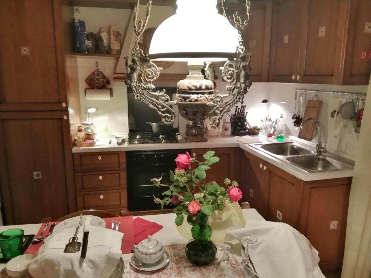B&B Da Paolo Con Vista Lago Di Garda Сан-Дзено-ді-Монтанья Екстер'єр фото