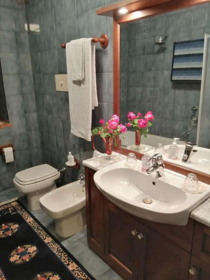 B&B Da Paolo Con Vista Lago Di Garda Сан-Дзено-ді-Монтанья Екстер'єр фото