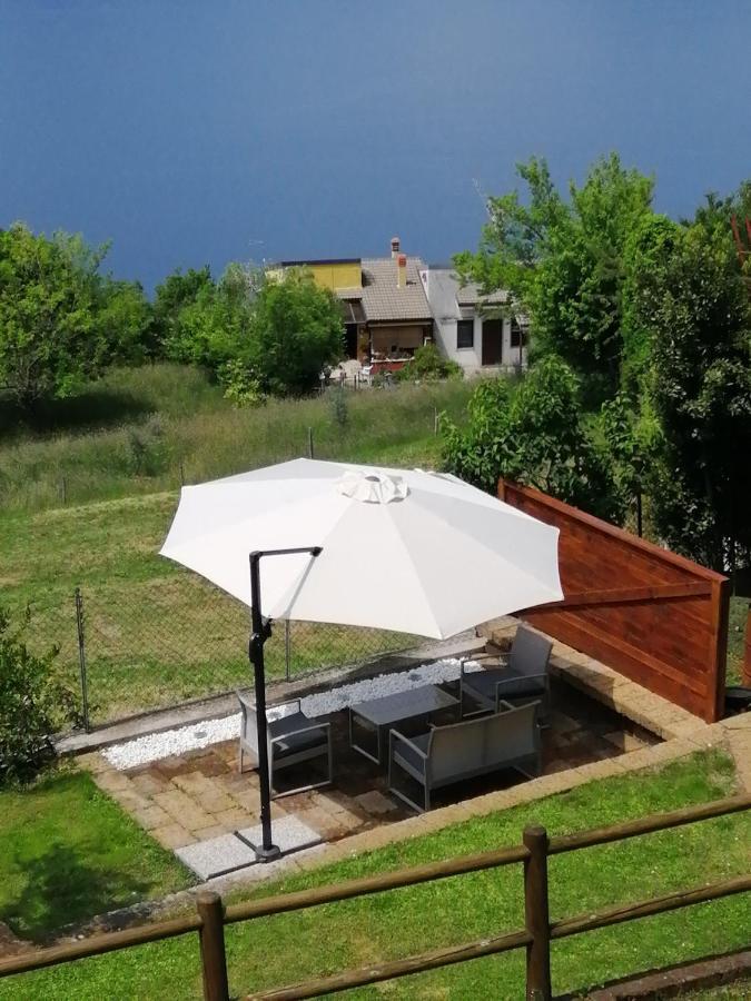 B&B Da Paolo Con Vista Lago Di Garda Сан-Дзено-ді-Монтанья Екстер'єр фото
