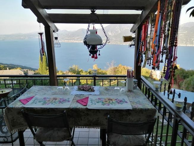 B&B Da Paolo Con Vista Lago Di Garda Сан-Дзено-ді-Монтанья Екстер'єр фото