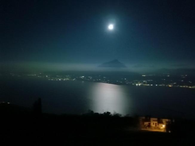 B&B Da Paolo Con Vista Lago Di Garda Сан-Дзено-ді-Монтанья Екстер'єр фото