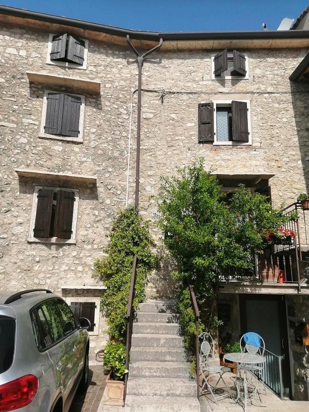 B&B Da Paolo Con Vista Lago Di Garda Сан-Дзено-ді-Монтанья Екстер'єр фото